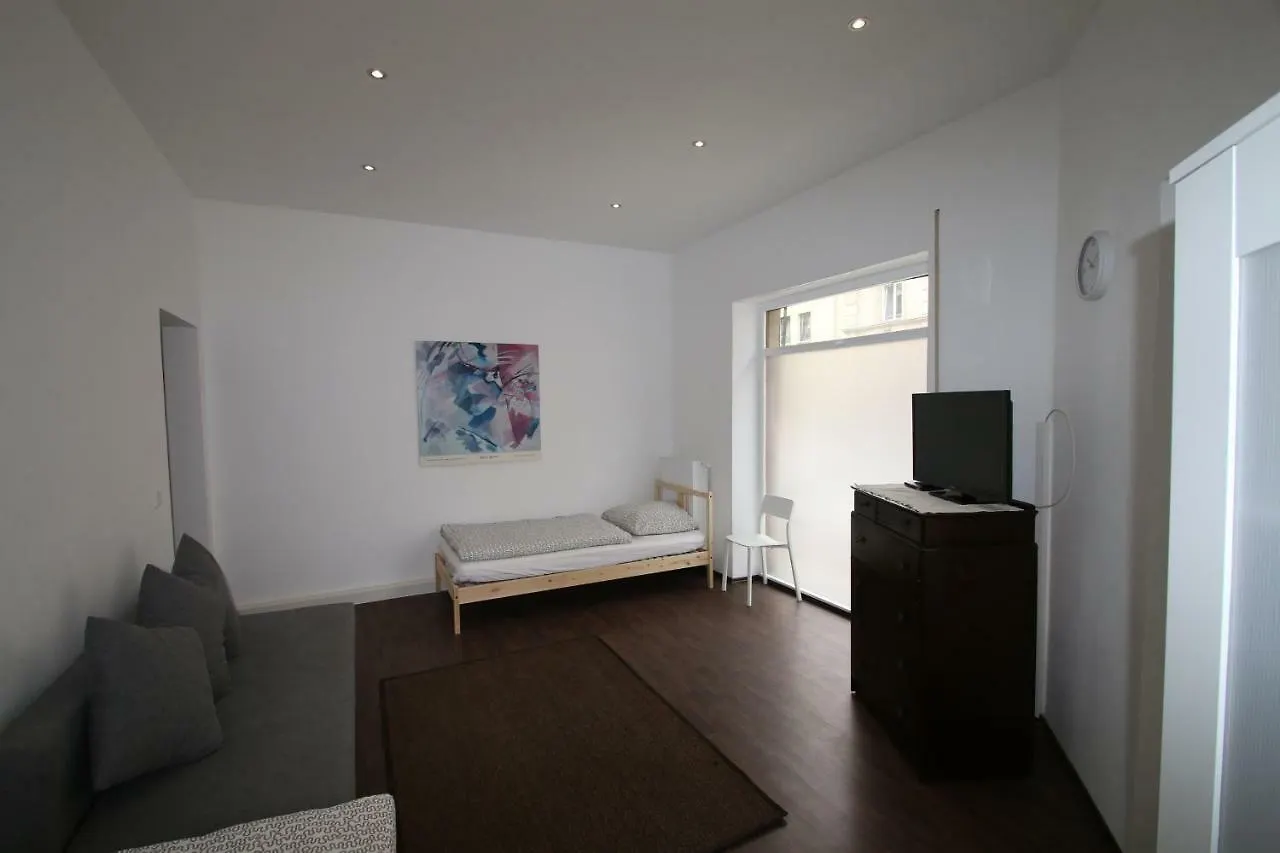 Apartment Nurnbergerstrasse 43 Fuerth Germany